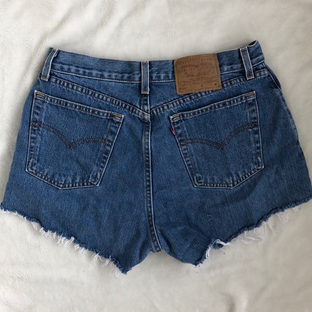 Vintage Levi’s cut off denim jean shorts